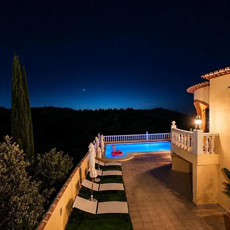 Tranquility Villa *